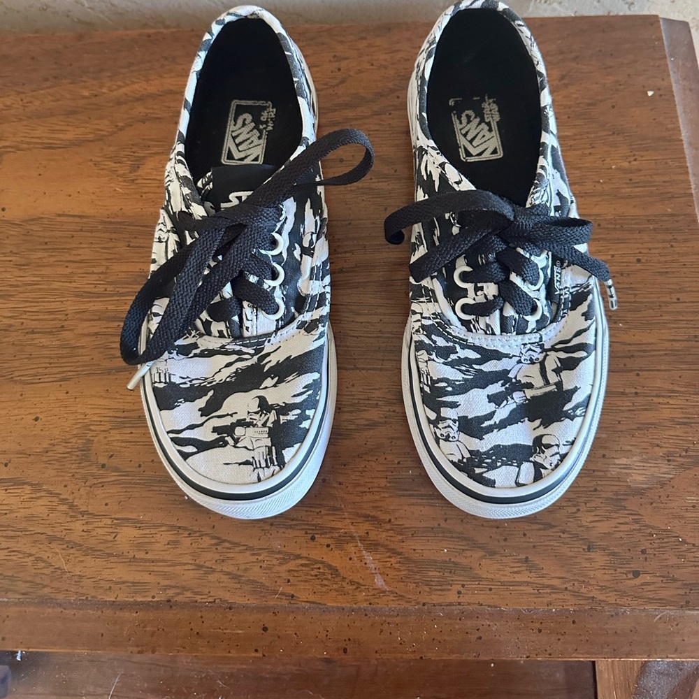 Vans Era Star Wars Dark Side StormTrooper Camo Kids Sneakers size 1.5